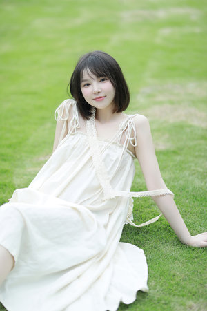 《少女野泳》电影在线观看