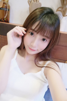 成色18K.8811.7V黑莓